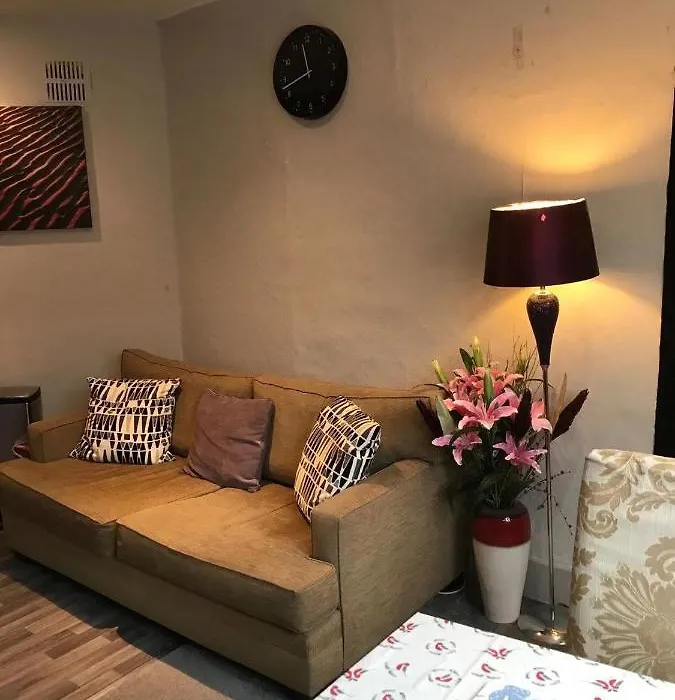 Golden Cross Guesthouse-1